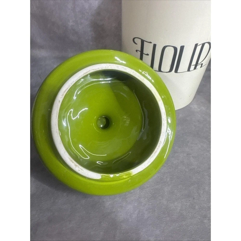 VINTAGE MCM HOLIDAY DESIGNS CERAMIC FLOUR CANISTER‎ GREEN MUSHROOM LID 13
